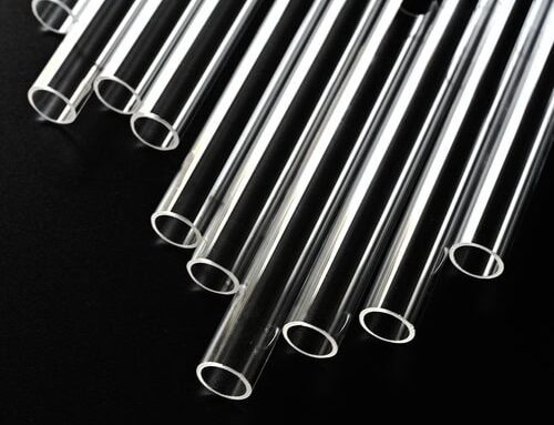 What factors contribute to the significant price variations among quartz glass tubes?